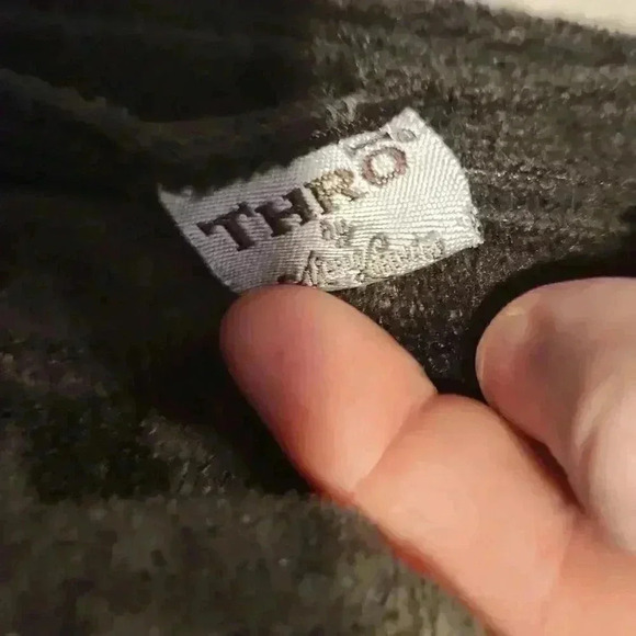 Throw black rose velvet blanket - Picture 5 of 5